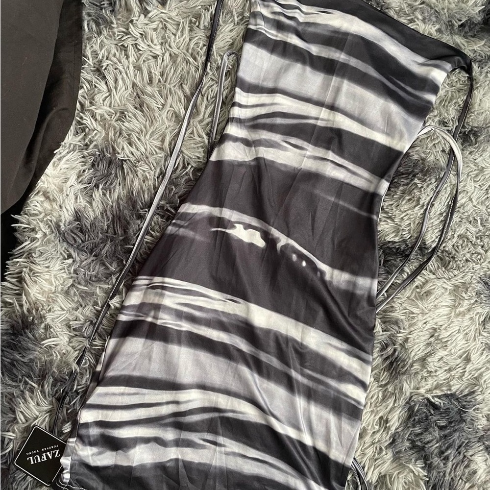 Backless Tie up dress